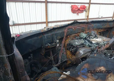 1996 Ford Econoline E250 Van из США, поврежденный, VIN 1FTHE24H9THA12573